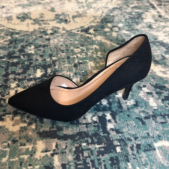 A. New Day Heels - Picture 2 of 4